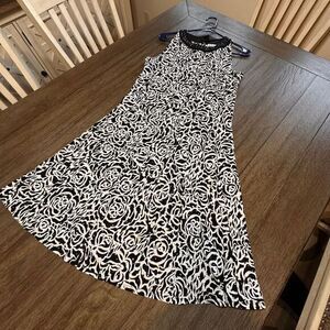 Just In Thyme Ltd Black White Floral Sequin- Beaded Neckline Sleeveless‎ Dress